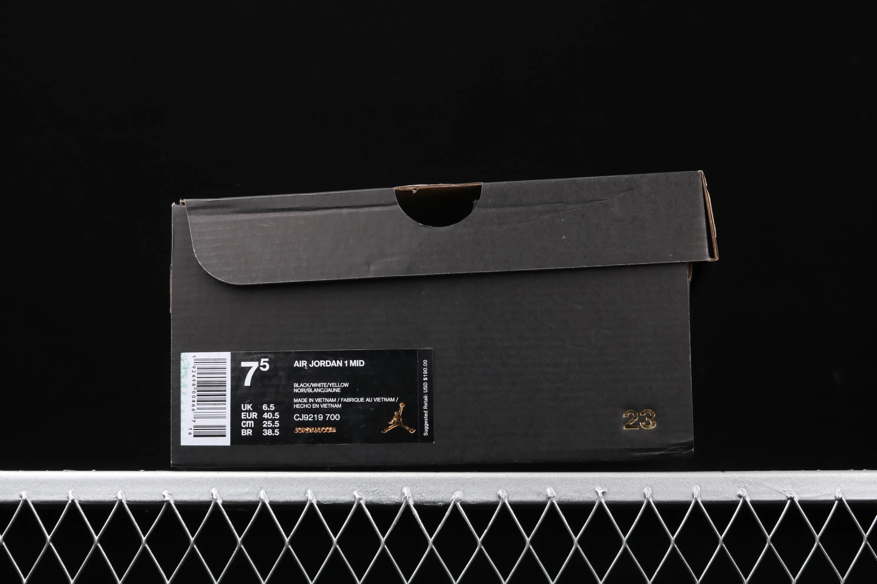 All categories Air Jordan Jordan series basketball shoes Air Jordan 1 Mid Air Jordan 1 Mid OG AJ1 Joe 1 black and yellow Yin Yang top layer mid-top basketball shoes CJ9219-700